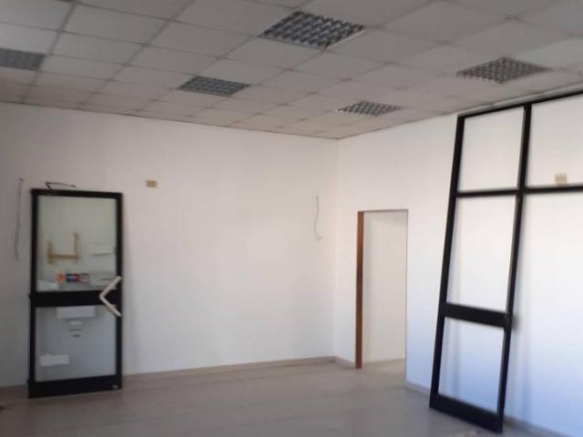 Esercizio commerciale in affitto a San Giuliano Terme