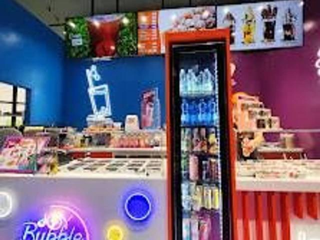 Esercizio commerciale in vendita a Magenta