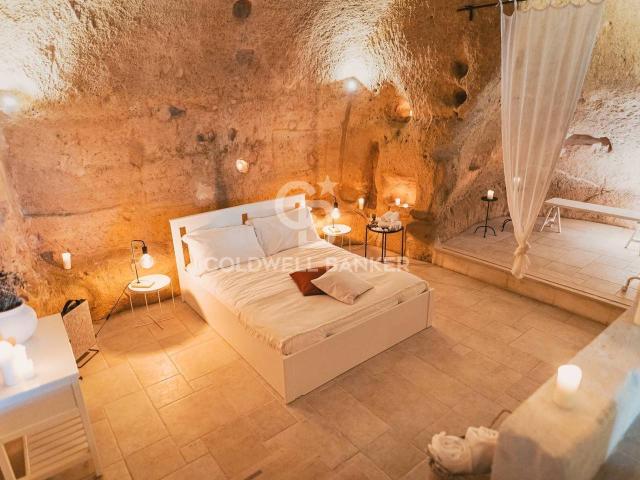 Esercizio commerciale in vendita a Matera