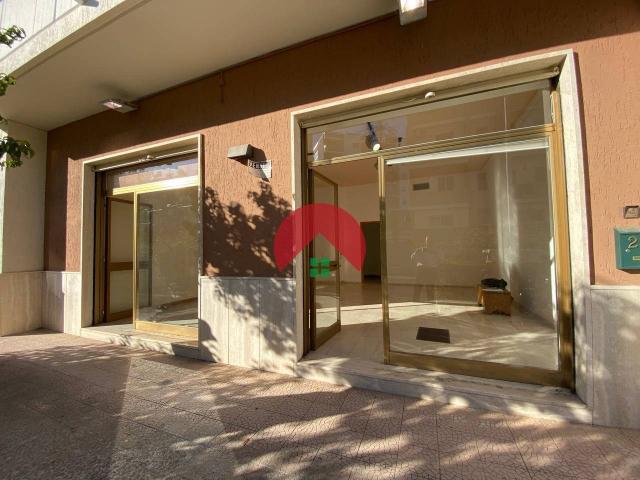 Negozio in vendita a Matera