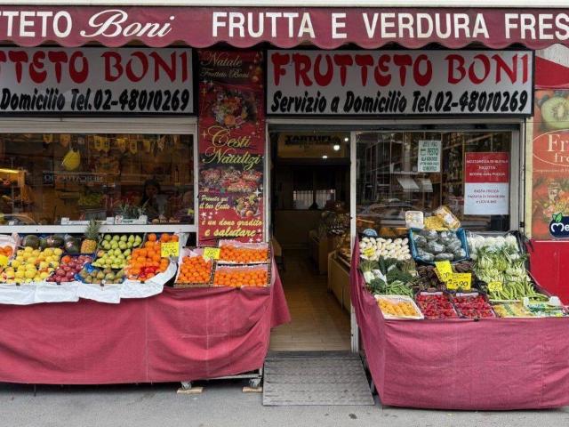 Esercizio commerciale in vendita a Milano