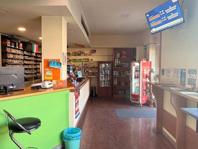 Esercizio commerciale in vendita a Montegiorgio