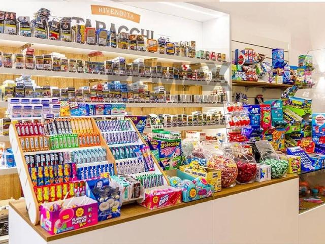Esercizio commerciale in vendita a Montichiari