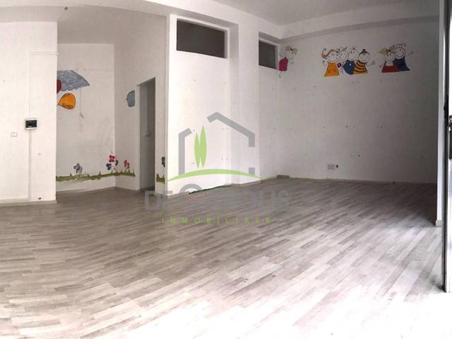 Esercizio commerciale in vendita a Ascoli Piceno
