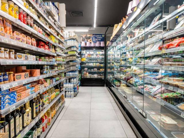 Esercizio commerciale in vendita a Busto Arsizio