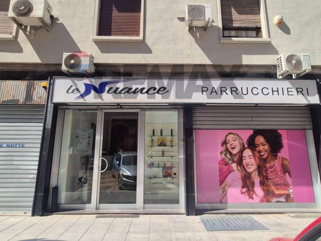 Esercizio commerciale in vendita a Bari