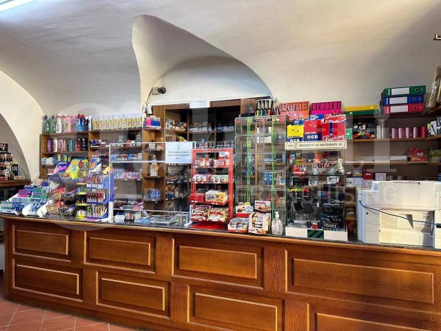 Esercizio commerciale in vendita a Benevento