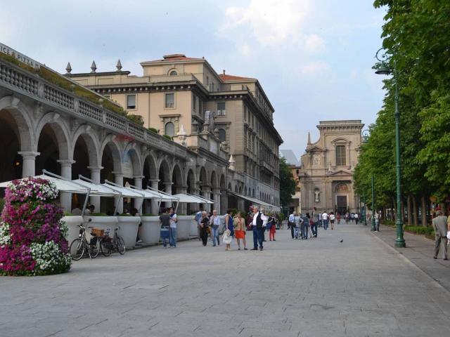 Esercizio commerciale in vendita a Bergamo