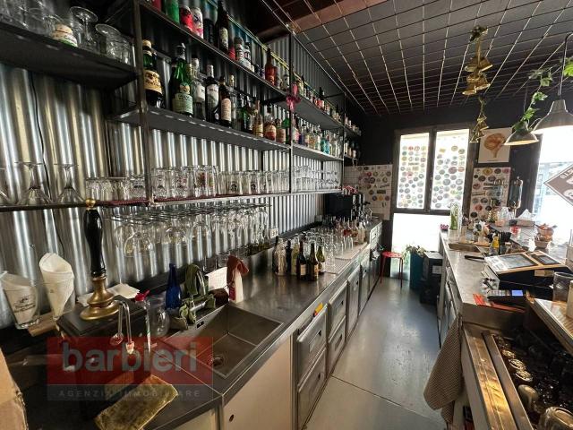 Esercizio commerciale in vendita a Cervia