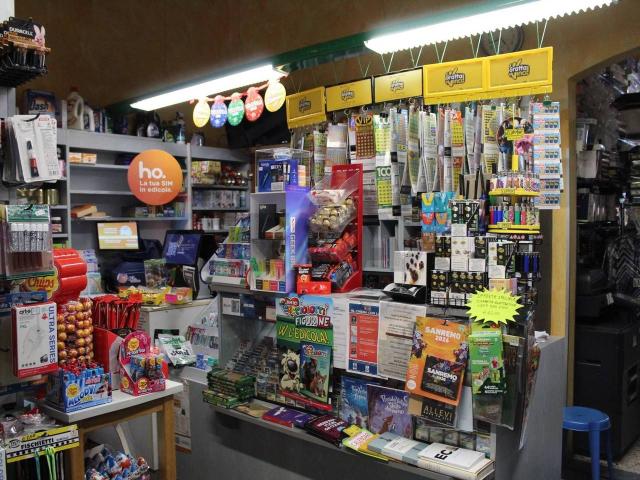 Esercizio commerciale in vendita a Commessaggio