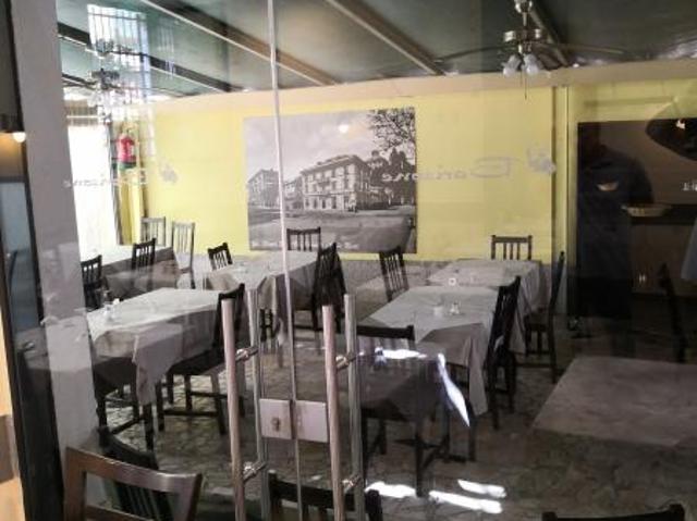 Esercizio commerciale in vendita a Genova