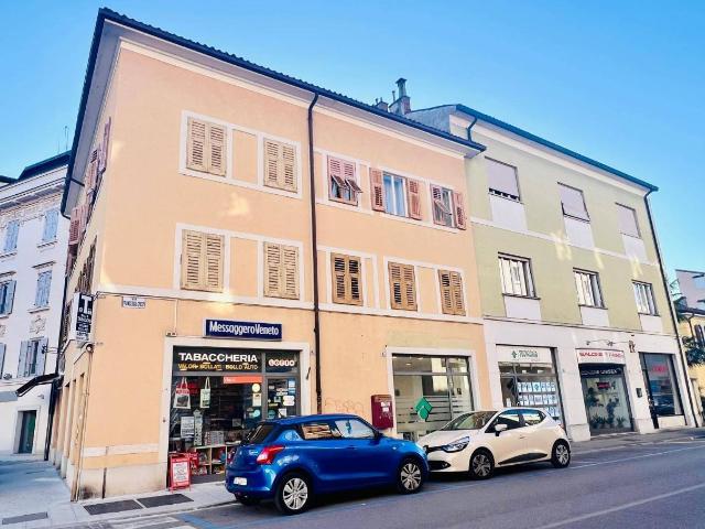 Locale commerciale in vendita a Gorizia