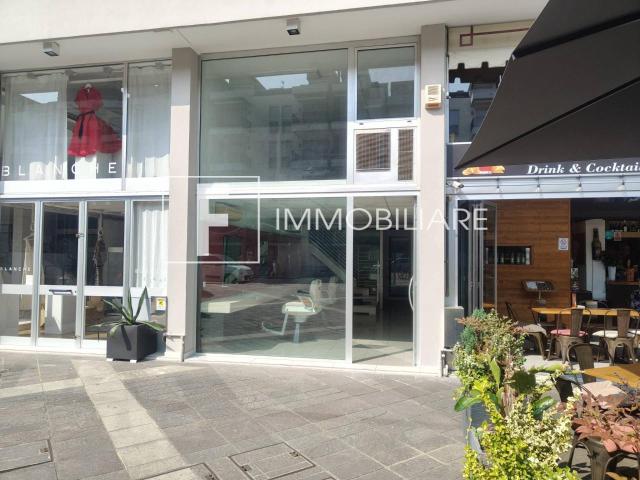 Esercizio commerciale in vendita a Jesolo
