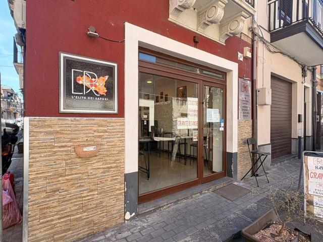 Esercizio commerciale in vendita a Paterno'