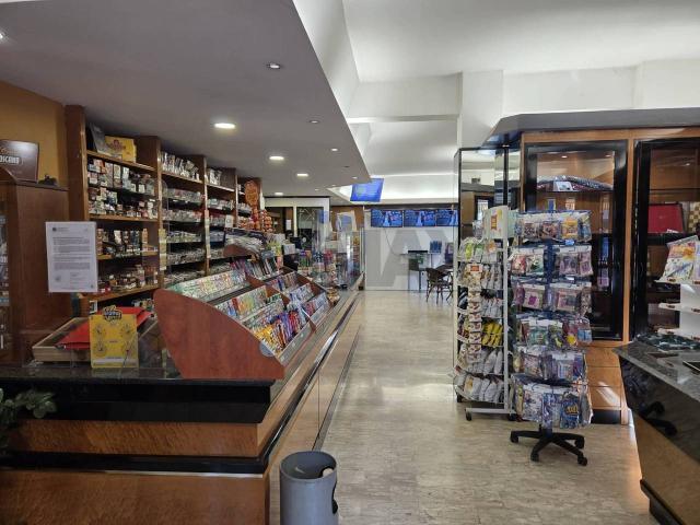 Esercizio commerciale in vendita a Pescara