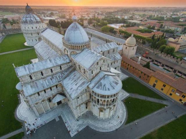 Esercizio commerciale in vendita a Pisa