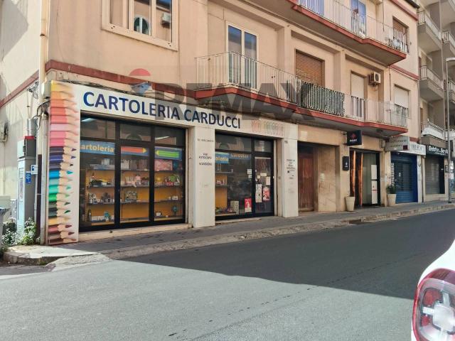 Esercizio commerciale in vendita a Ragusa