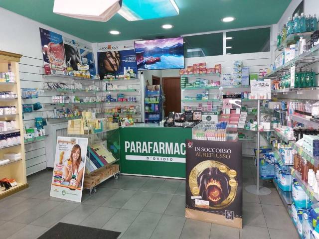 Esercizio commerciale in vendita a Roma