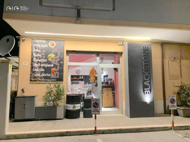 Esercizio commerciale in vendita a San Benedetto Del Tronto