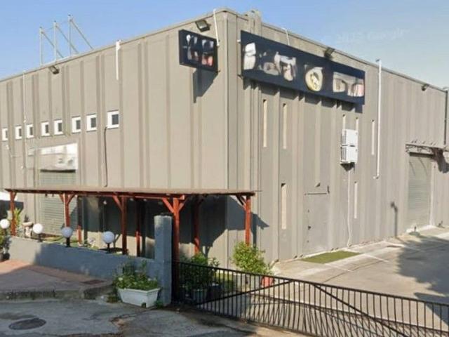 Esercizio commerciale in vendita a Sassari