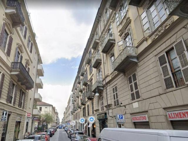 Locale commerciale in vendita a Torino