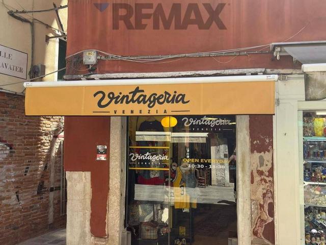Esercizio commerciale in vendita a Venezia