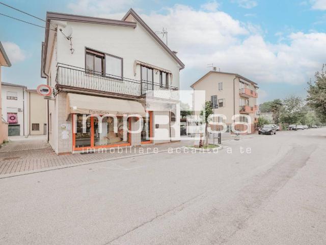 Esercizio commerciale in vendita/affitto a Vigonovo