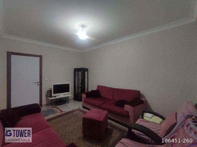 Esertepe prestij konutlarında manzaralı katta satılık 4+1 daire