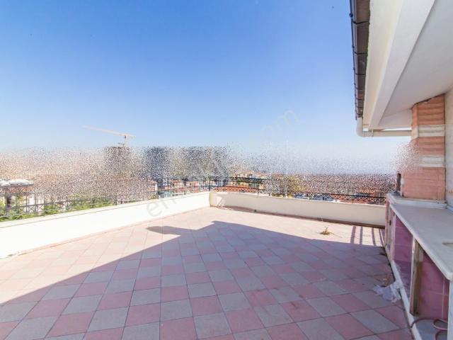 Esertepe'de Cadde Üzeri Manzaralı Asansörlü 5+1 Dubleks Daire