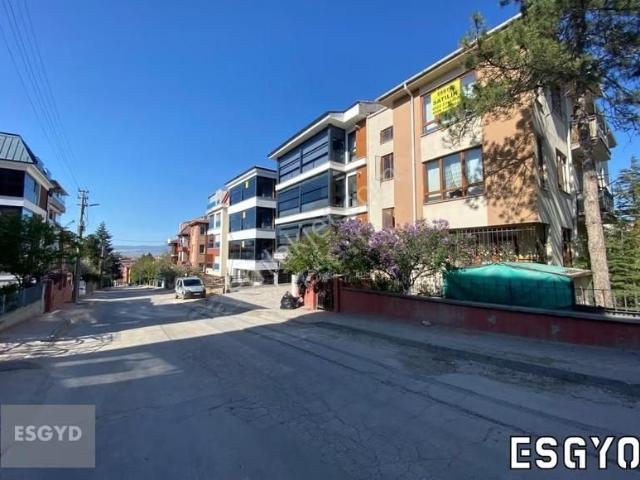Esgyo'dan Yıldıztepe Hava Lojmanları Yakını 3+1 Satılık Daire