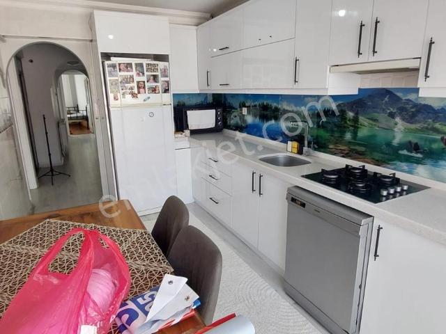 Eski Devlet Hastanesi Yakınında Ara Kat 2+1 Satılık Daire