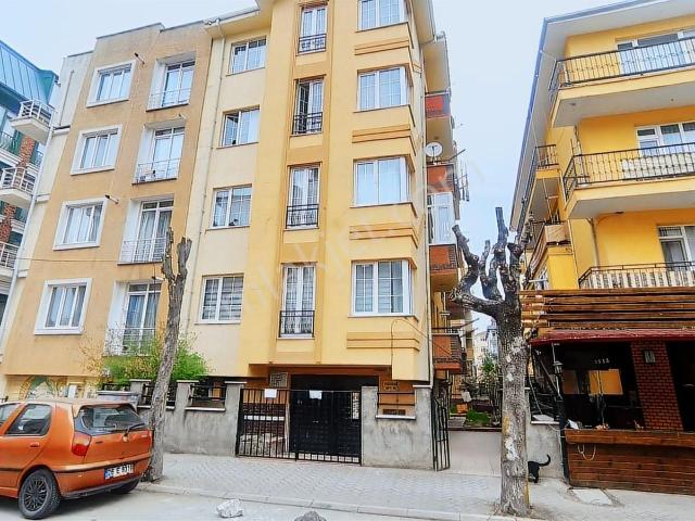 Eskişehir Bahçelievlerde Satılık 2+1 Arakat Daire
