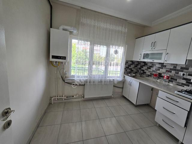 Eskişehir Tepebaşı Şarhöyük Mh Kiralık Müstakil 2 Katlı Bina