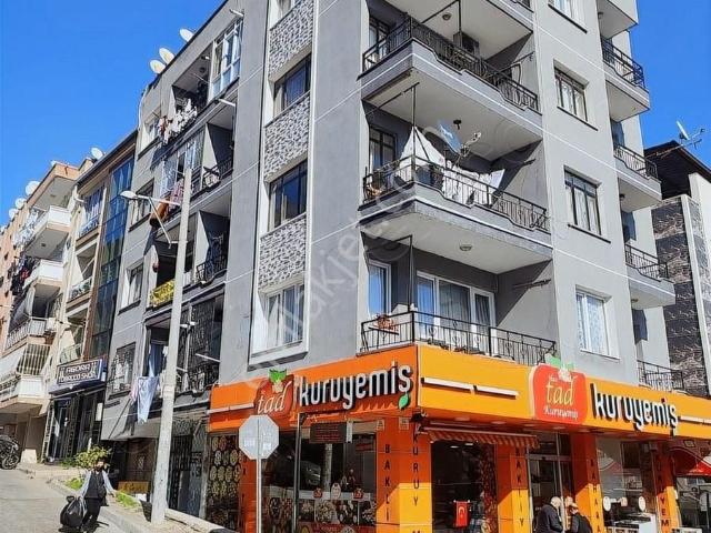 Eskiizmir Caddesi Köşe Konumda Binada Satılık 2+1 Daire