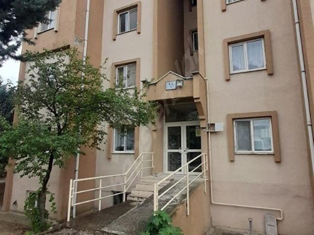 ESKİ TOKİDE KİRALIK BALKONLU 2+1