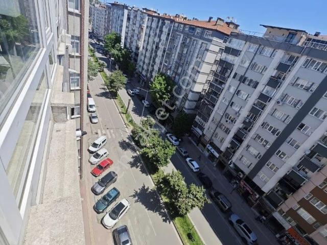 Eski Yimpaş Karşısında Cadde Cepheli Asansörlü 3+1 Daire