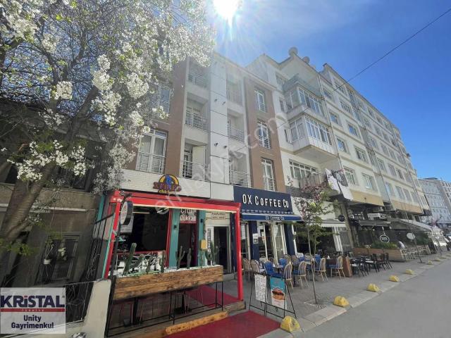 Eskibağlar'da arus Otel Karşısı teraslı ayrı Mutfaklı geniş 1+1