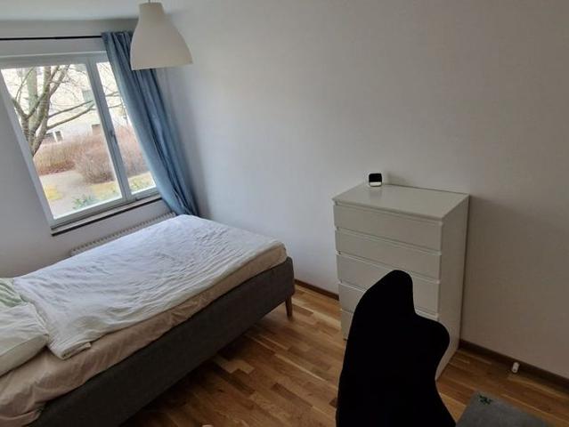 Eskilsvägen, Handen