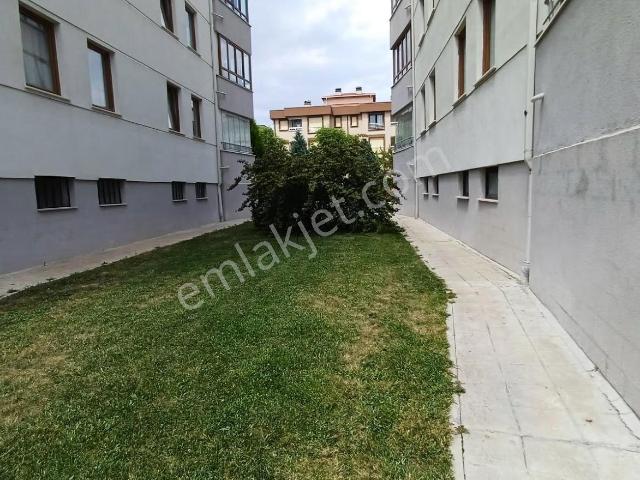 Eslider Gayriminkulden Batıkentde 3+1