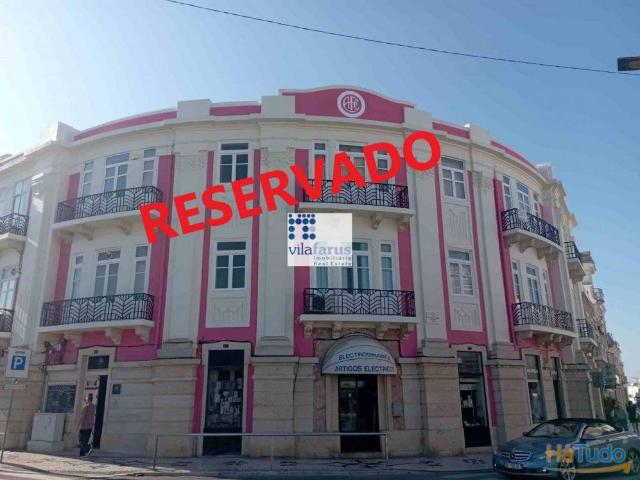 Espaço com 10 divisões no centro de Loulé | 26083253937
