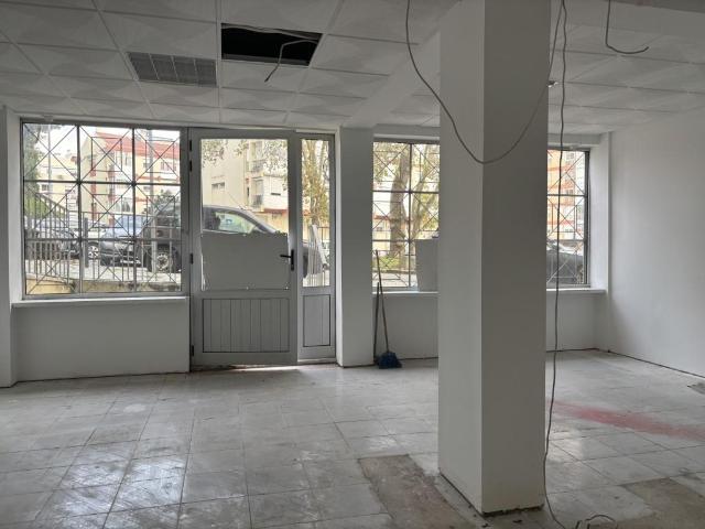 Espaço comercial na Amadora 43m² Venteira