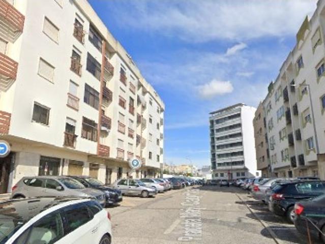 Espaço comercial na Amadora