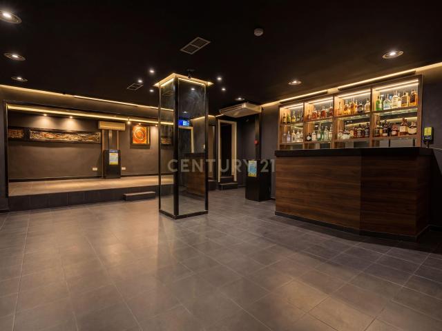 Espaço comercial no #CENTRO de Macedo de Cavaleiros, Bragança