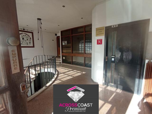 Espaço comercial no Junqueiro, Carcavelos, Cascais