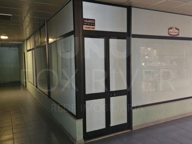 Espaço Comercial à Venda no Centro de Valença