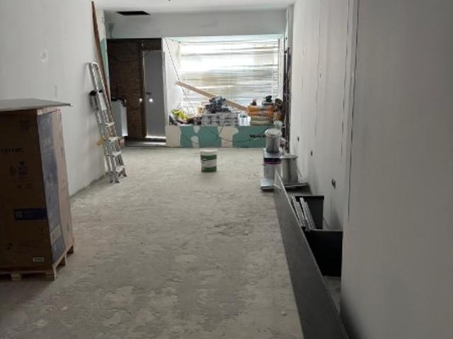 Espaço comercial à venda na rua de Costa Cabral, 2477