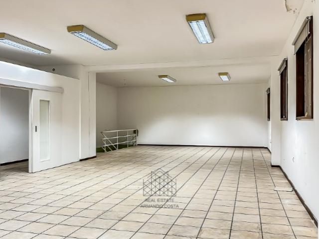 Espaço comercial à venda São Paio de Oleiros