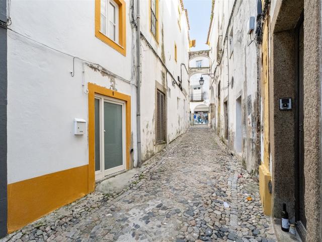 Espaço Comercial com 60 m² no Centro Histórico de Évora 57m² Évora São Mamede, Sé,São Pedro e Santo Antão
