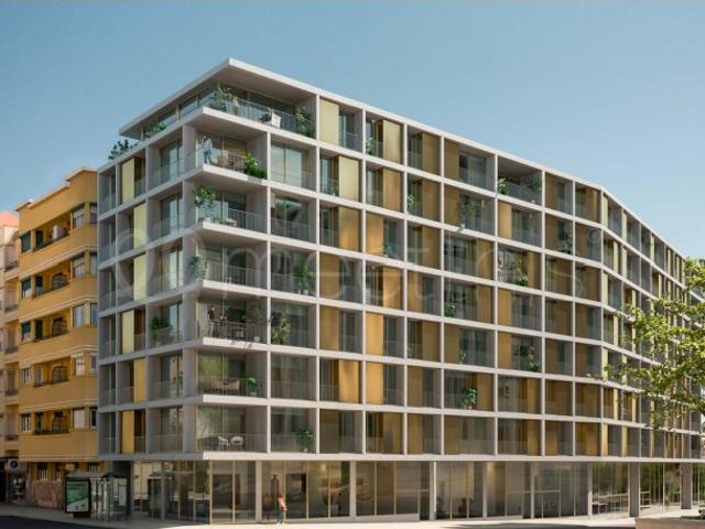 Espaço Comercial com 110m2 Avenidas Novas