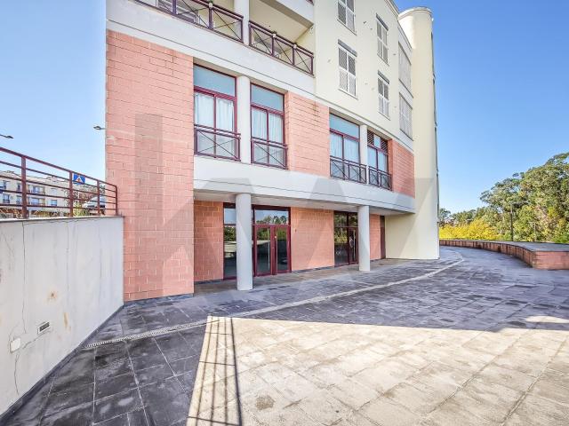 Espaço Comercial com 1.904,30 m² | Barcarena